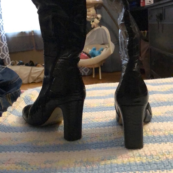High heels - Picture 2 of 3